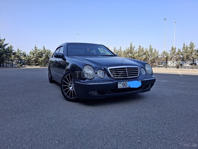 Mercedes E 220 1999, 427,034 km - 2.2 l - Bakı