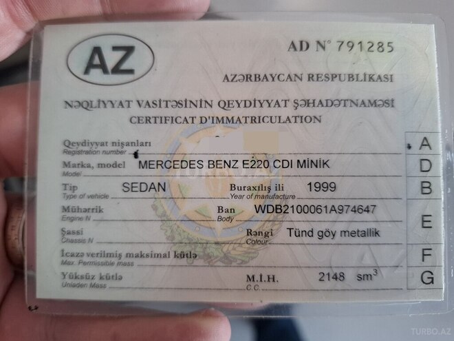 Mercedes E 220 1999, 427,034 km - 2.2 l - Bakı