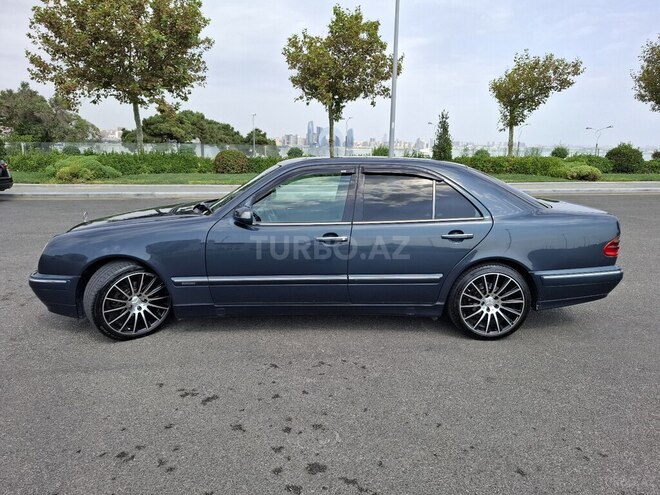 Mercedes E 220 1999, 427,034 km - 2.2 l - Bakı