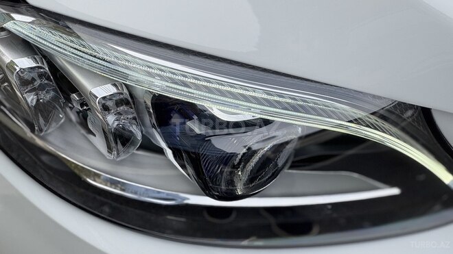 Mercedes C 43 AMG 4MATIC-3