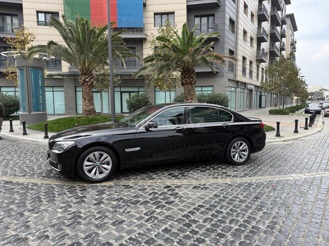 BMW 740 2012, 282,000 km - 3.0 l - Bakı