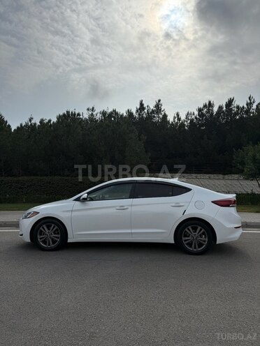 Hyundai Elantra 2017, 174,000 km - 2.0 л - Bakı
