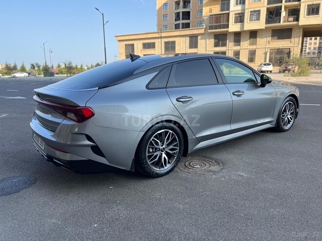 Kia K5-4