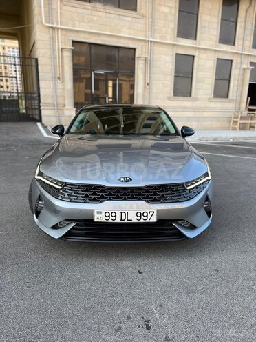 Kia K5-1