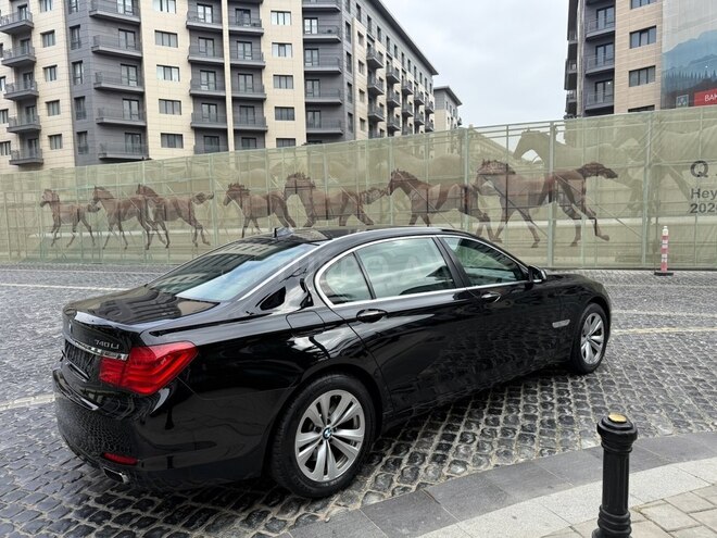 BMW 740 2012, 282,000 km - 3.0 l - Bakı