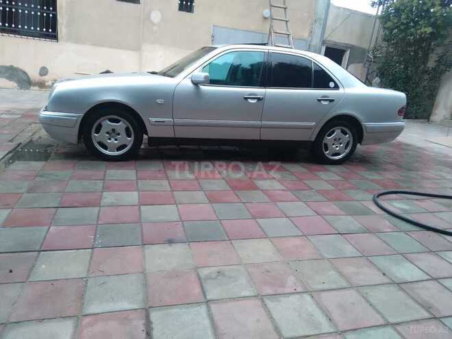Mercedes E 220 1998, 400,000 km - 2.2 l - Bakı