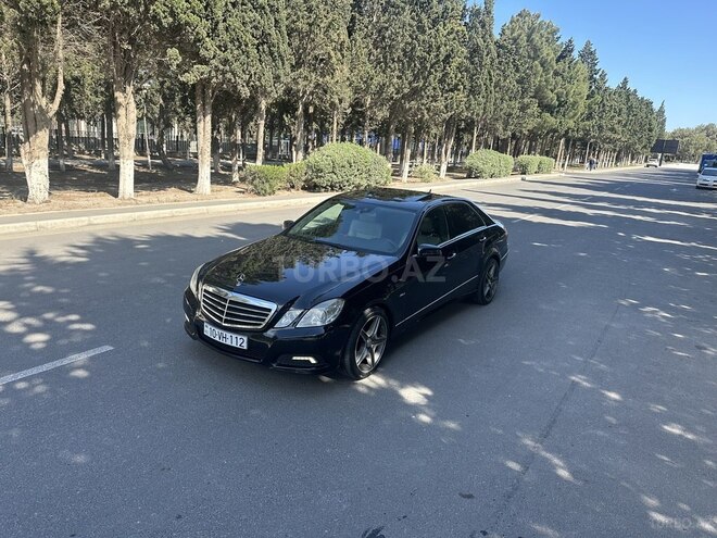 Mercedes E 350 2009, 235,000 km - 3.5 л - Sumqayıt