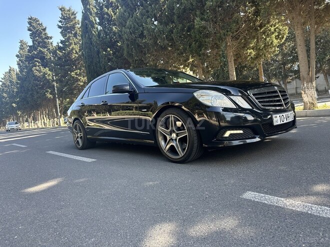 Mercedes E 350 2009, 235,000 km - 3.5 л - Sumqayıt