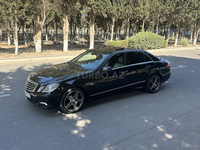 Mercedes E 350 2009, 235,000 km - 3.5 л - Sumqayıt