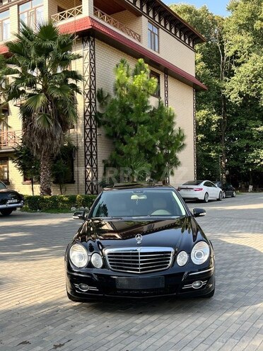 Mercedes E 280 2006, 263,000 km - 3.0 l - Masallı