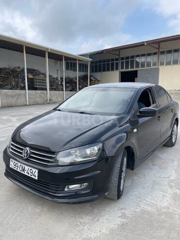 Volkswagen Polo-2