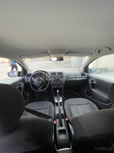 Volkswagen Polo-5