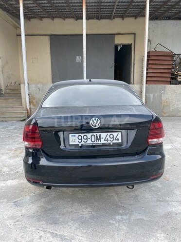 Volkswagen Polo-3