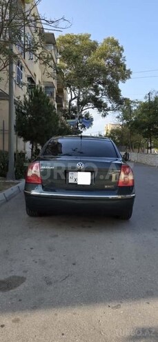 Volkswagen Passat 2004, 330,000 km - 1.8 l - Bakı