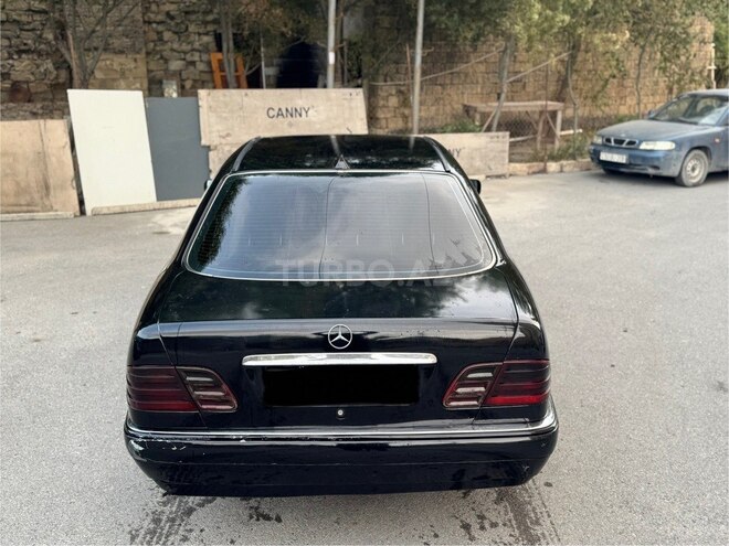 Mercedes E 220 1998, 258,000 km - 2.2 l - Bakı