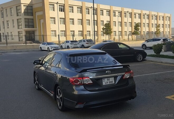 Toyota Corolla 2013, 219,000 km - 1.6 l - Bakı