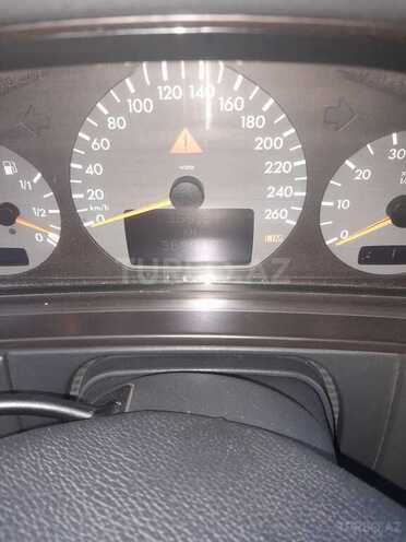 Mercedes E 240 2000, 368,918 km - 2.6 l - Bakı