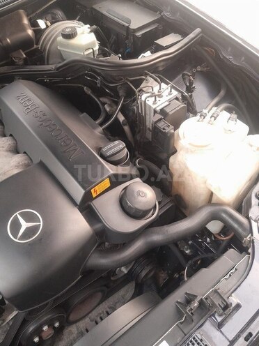Mercedes E 240 2000, 368,918 km - 2.6 l - Bakı