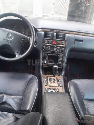 Mercedes E 240 2000, 368,918 km - 2.6 l - Bakı