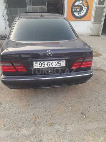 Mercedes E 240 2000, 368,918 km - 2.6 l - Bakı