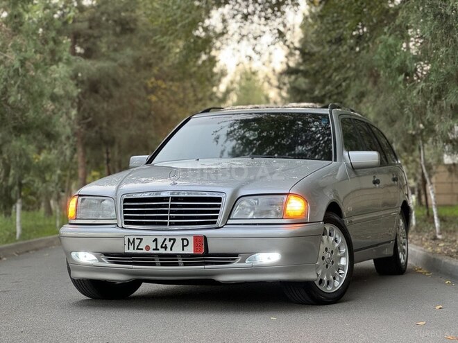 Mercedes C 220 2000, 344,000 km - 2.2 l - Saatlı