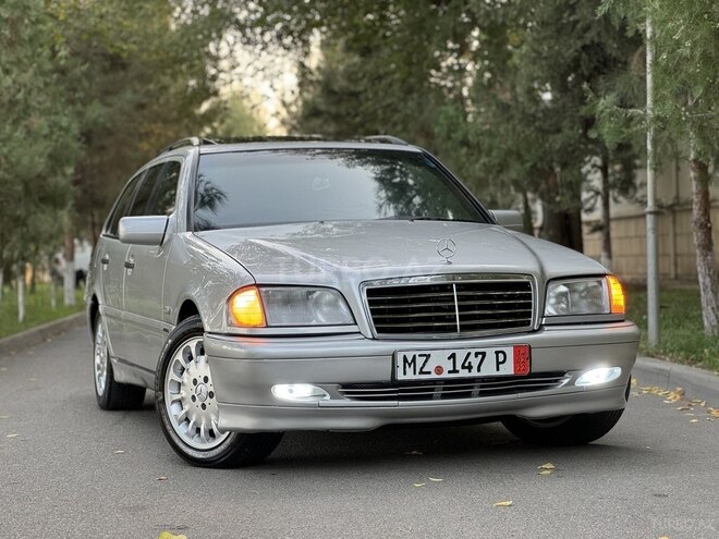 Mercedes C 220 2000, 344,000 km - 2.2 l - Saatlı