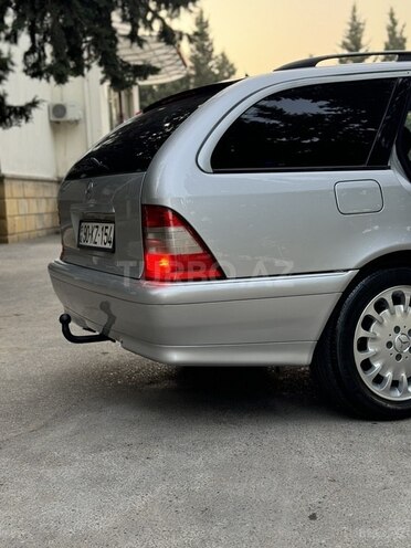 Mercedes C 220 2000, 344,000 km - 2.2 l - Saatlı