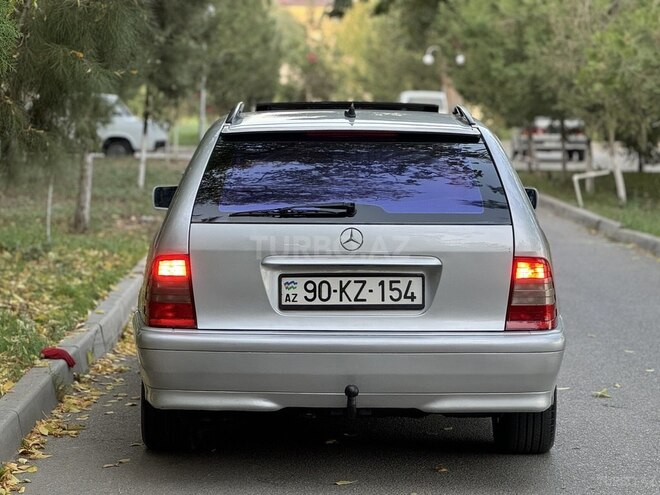 Mercedes C 220 2000, 344,000 km - 2.2 l - Saatlı