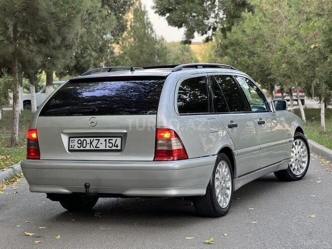 Mercedes C 220 2000, 344,000 km - 2.2 l - Saatlı