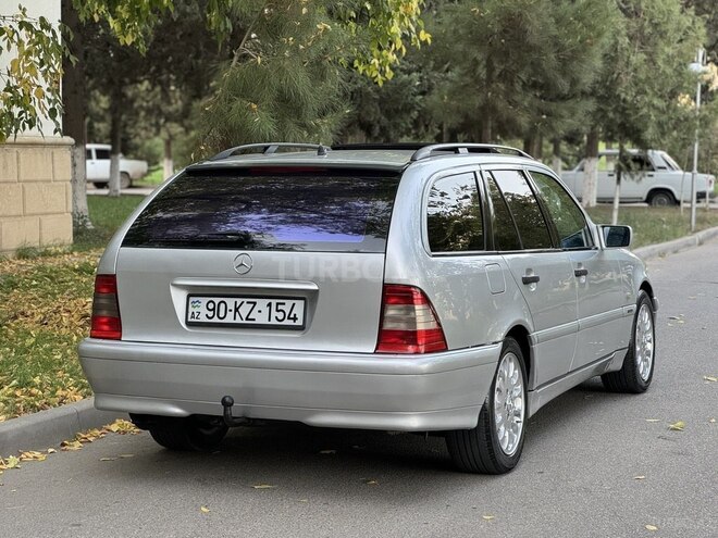 Mercedes C 220 2000, 344,000 km - 2.2 l - Saatlı
