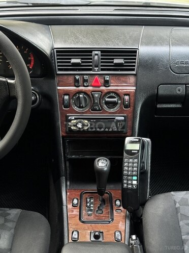Mercedes C 220 2000, 344,000 km - 2.2 l - Saatlı