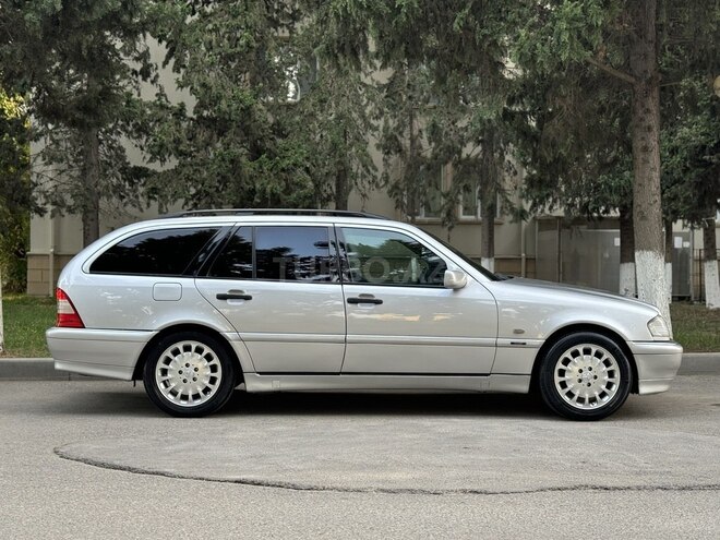 Mercedes C 220 2000, 344,000 km - 2.2 l - Saatlı