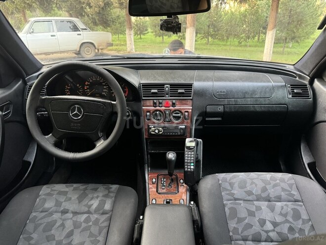 Mercedes C 220 2000, 344,000 km - 2.2 l - Saatlı