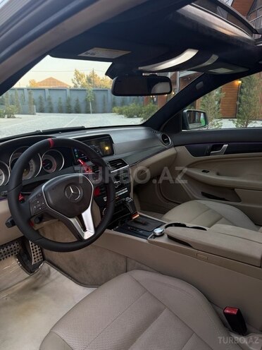 Mercedes C 250-11