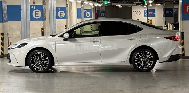 Toyota Camry 2024, 13,000 km - 2.5 l - Bakı
