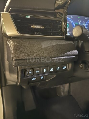 Toyota Camry 2024, 13,000 km - 2.5 l - Bakı