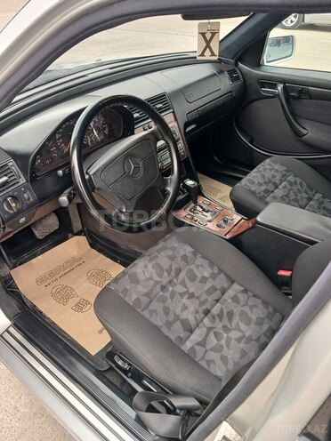 Mercedes C 200 1998, 305,680 km - 2.0 л - Şəmkir
