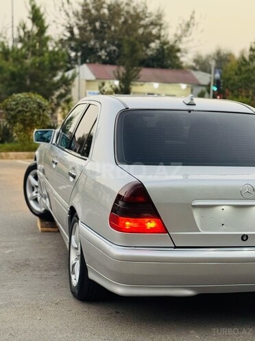 Mercedes C 220 1999, 271,000 km - 2.2 л - İmişli