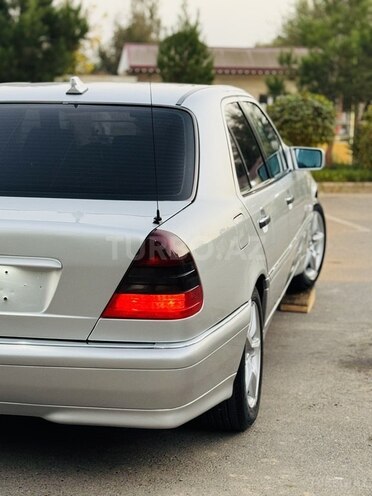 Mercedes C 220 1999, 271,000 km - 2.2 л - İmişli
