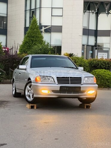 Mercedes C 220 1999, 271,000 km - 2.2 л - İmişli