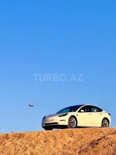 Tesla Model 3 2023, 42,000 km - 0.0 l - Bakı