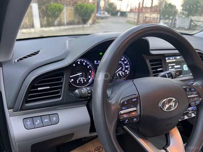 Hyundai Elantra 2020, 104,000 km - 2.0 л - Masallı