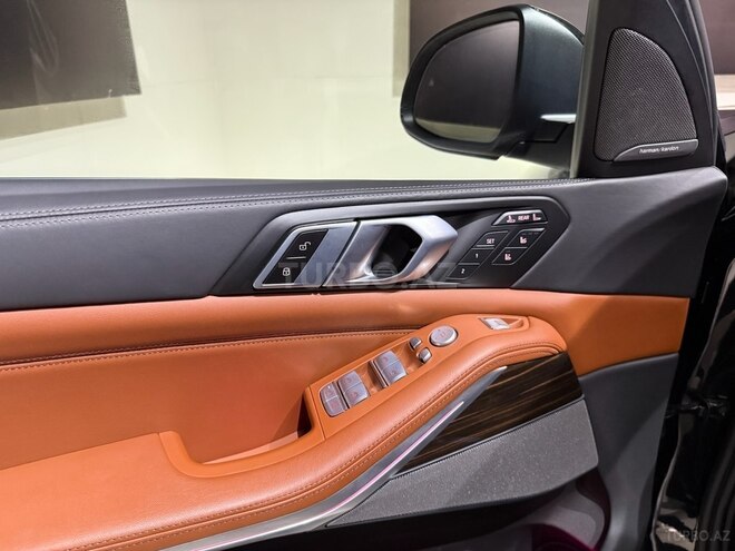 BMW X7-11