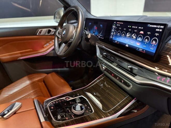 BMW X7-19