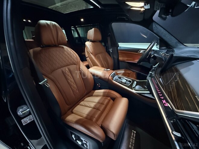 BMW X7-22