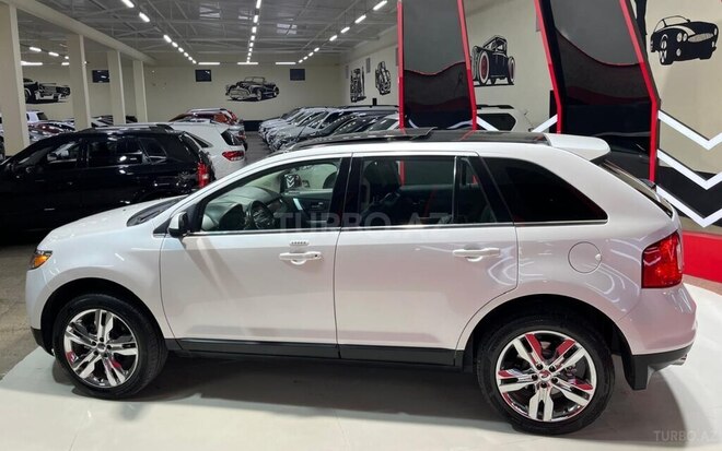 Ford Edge-8