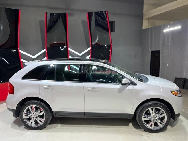 Ford Edge-7