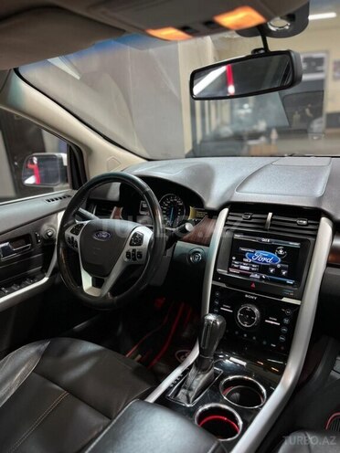 Ford Edge-16