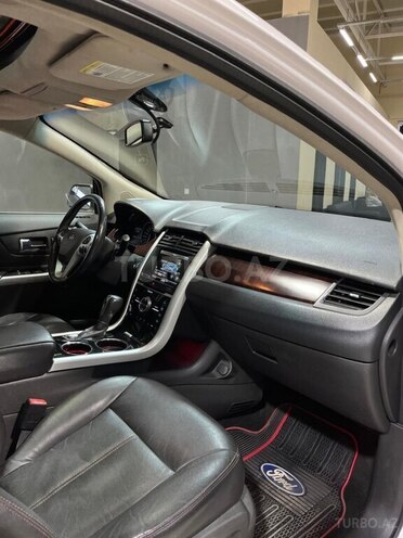Ford Edge-17