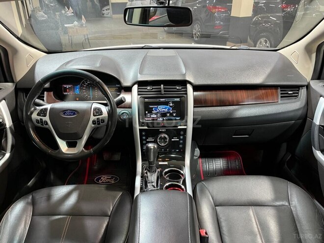 Ford Edge-18